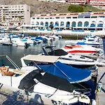 Apartment Marina Seafront 13 *