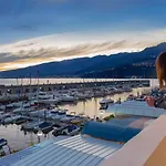 Apartment Marina Seafront 13 Radazul