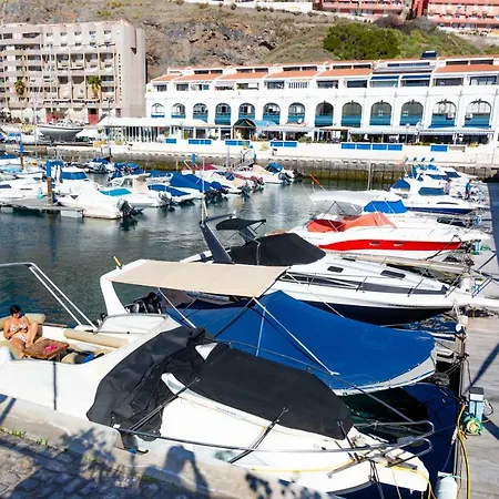 Apartmán Marina Seafront 13 *