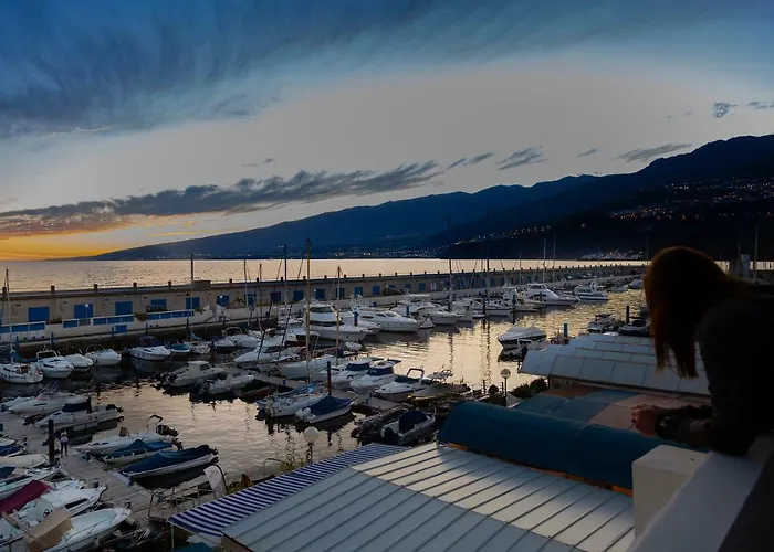 Marina Seafront 13 * Radazul