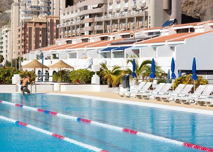 Marina Seafront 13 *